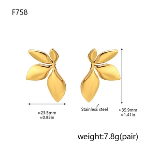 Detailed technical drawing of gold leaf earrings with precise size and weight measurements