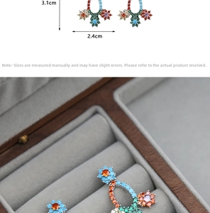 Detailed size view of colorful gemstone flower earrings with dimensions 3.1cm by 2.4cm