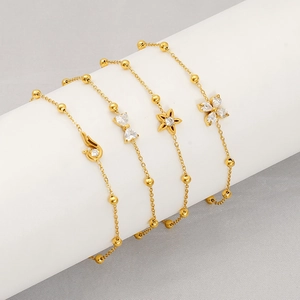 Bracelets en acier titane plaqué or 18 carats avec pendentifs étoile coeur et zircon