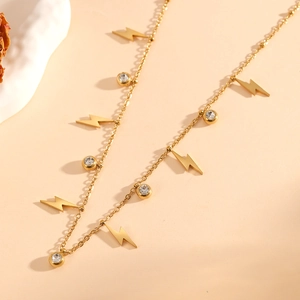 Collier en acier inoxydable doré avec pendentifs éclair et zircons pour femme