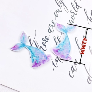 Ciondolo a coda di sirena con glitter sfumati per la creazione di gioielli fai-da-te