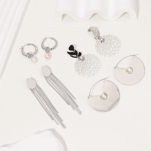 Stainless Steel Artificial Pearl Earrings For Women Silver Geometric Tassel Rhinestone Earrings Fashion Jewelry Accessory Gift