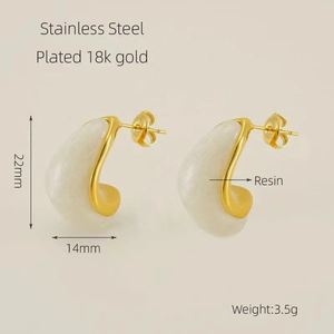 Boucles d'oreilles ovales en acier doré 18K avec incrustation résine marbre blanc