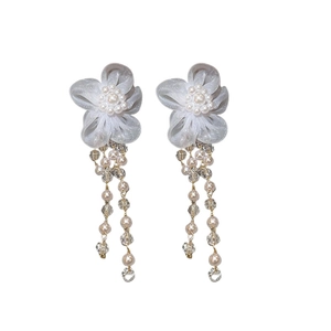 Elegant white lace flower earrings with pearl tassels and crystal beads for women