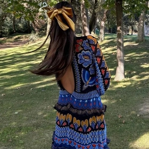 Bohemian floral print long sleeve backless dress with stand collar and yellow hair bow