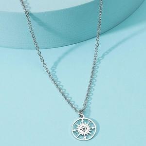 Collier Pendentif Boussole en Acier Inoxydable pour Femmes Hommes Étiquette Ronde Bijoux en Acier Titane Poli Cadeau Unisexe