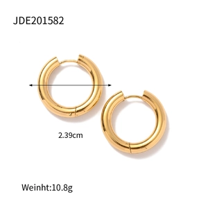 Detailed view of 2.39cm gold chunky hoop earrings with hinged clasp and weight specs