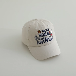 Detailed embroidery of robot and plane on cotton baseball cap for kids and toddlers