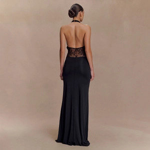 Robe longue dos nu élégante avec détails en dentelle et décolleté plongeant noir