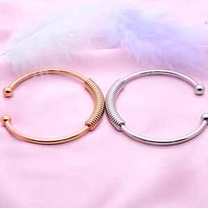 Minimalist stainless steel spring open bracelets in rose gold and silver finish