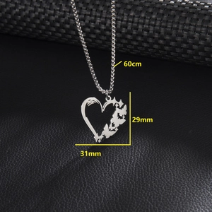 Zilveren roestvrijstalen ketting met hart-vlinder hanger en 60 cm kettingafmetingen