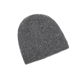 Bonnet en maille gris foncé pour hommes avec texture côtelée pour l'hiver froid
