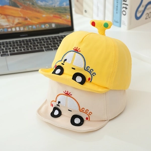 Casquettes de baseball bébé avec broderie voiture et design feu de signalisation