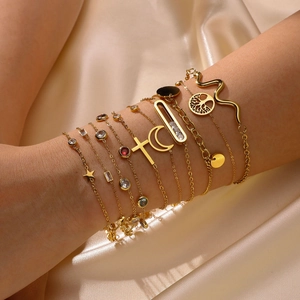 Stainless Steel Chain Bracelet With IP Gold Plating AAA Cubic Zirconia Adjustable Geometric Star Moon Pendant Women Jewelry
