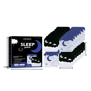 Dettaglio di 28 cerotti per il sonno 5x5cm con dimensioni scatola 6,2x6,2x1,5cm