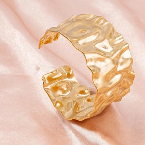 Hammered Texture Wide Cuff Bracelet For Women Stainless Steel 18K Gold Plated Adjustable Open Bangle Modern Jewelry
