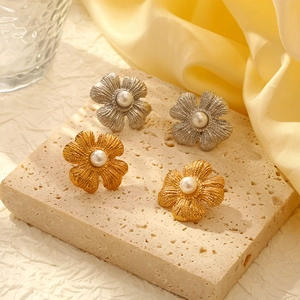 Blumen Ohrstecker Mit Künstliche Perle Edelstahl 18K Vergoldet Vintage INS Stil Schmuck Für Damen