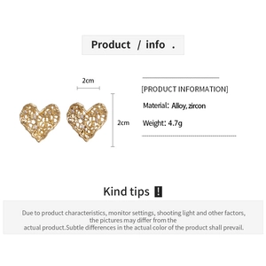 Detailed spec sheet showing a gold hollow heart earring with zircon inlay measurements