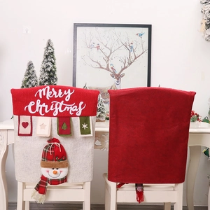 Vorder- und Rückansicht einer 3D-Schneemann-Weihnachtsstuhlhusse mit festlichem Plüsch