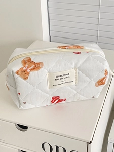Quilted bow bear makeup bag with large capacity and cartoon watercolor pattern design