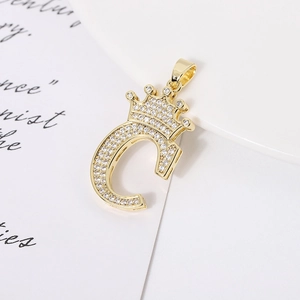 Elegant gold-plated crown letter C pendant necklace with white zircon stone inlay