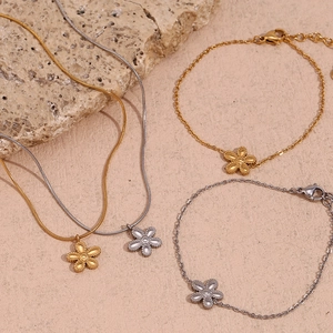 Minimalist Stainless Steel Floral Pendant Necklace For Women Elegant Flower Chain Bracelet Gold Silver Plated Jewelry