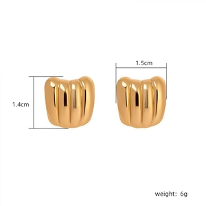 Polished gold wave stud earrings details with dimensions 1.4cm height and 1.5cm width