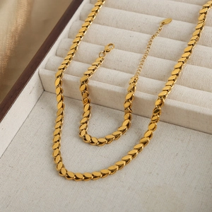 Hip Hop Minimalist Stainless Steel Leaf Chain Necklace Bracelet Jewelry Set For Women Men Gold Silver Black Iridescent Jewelry
