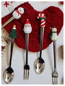 Détails de cuillères et fourchettes de Noël en acier 304 avec décors en résine festifs