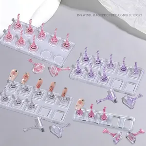 Acrylic Nail Art Practice Stand Non-Magnetic Transparent Chess Piece Nail Tip Holders Slot Design For Salon DIY Training