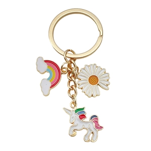 Cartoon enamel unicorn keychain with rainbow and daisy pendants for bag charms