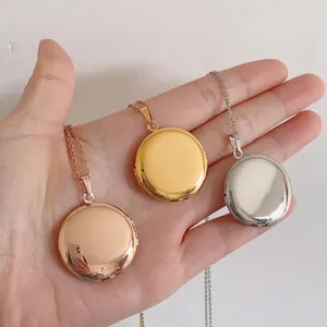 Stainless Steel Round Locket Pendant Necklace Photo Frame Memory Pendant Jewelry For Men Women Polished Mirror Finish Necklace