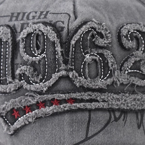 Casquette vintage 1962 grise lavée avec broderie et détails étoilés brodés