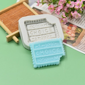 Moule en silicone pour chocolat avec design de biscuit mordu créatif et gravure CHOICE