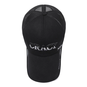 Casquette de sport noire en maille respirante avec broderie CRACY pour l'été en plein air