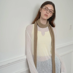 Minimalist slim knit long scarf in earthy brown for women autumn winter style
