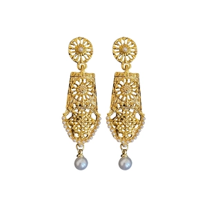 Vintage geometric gold hollow earrings with pearls in elegant floral layered design