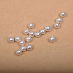 Lustrous 4mm AAAA round white freshwater cultured pearls with half-drill holes for DIY