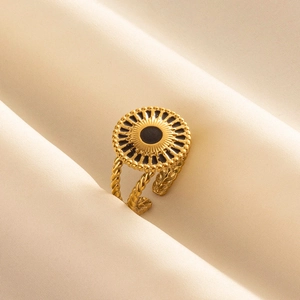 Vintage 18k gold plated stainless steel ring with black enamel center and double rope band