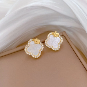 Luxury gold titanium steel four leaf clover stud earrings with white shell and crystals