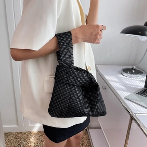 Sac fourre-tout étincelant en strass noirs pour femmes avec texture de cristal tissé