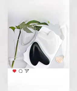 Dreiteiliges herzförmiges Harz-Gua-Sha-Set in Transparent, Weiß und Schwarz für Körpermassage