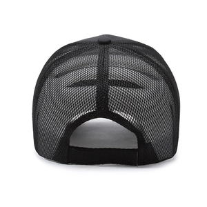 Men's breathable mesh baseball cap in black with adjustable strap for sun protection