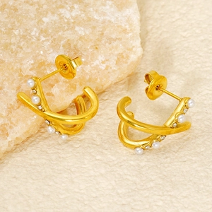 Fashionable 18k gold plated stainless steel hoop earrings with pearls and crystals