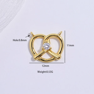 Exquisite S925 silver pretzel heart pendant with cubic zirconia 12x11mm 0.53g