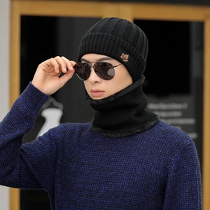 Winter-Strickmütze und Schal-Set für Herren mit Ahornblatt-Stickerei und Fleecefutter