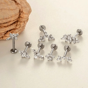 Piercings en acier inoxydable argenté avec zircone cubique aux formes de fleurs variées
