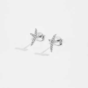 Close-up of S925 sterling silver starfish earrings with zircon and hallmark detail