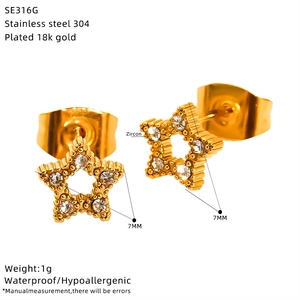 Detailed technical view of 18k gold star stud earring with Zircon and 7mm size specs