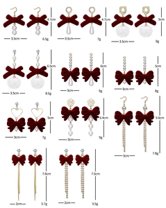 Detailed size and weight chart for red velvet bow earrings with pearls and tassels
